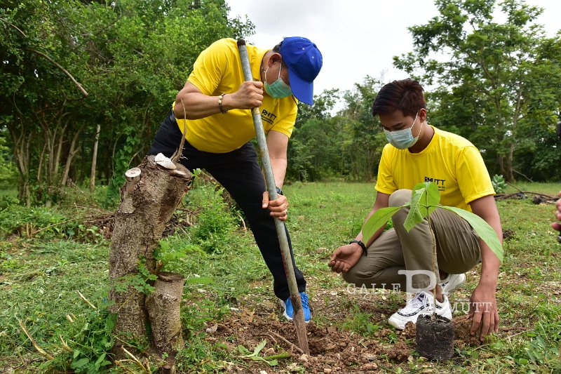 20210526-Tree planting dayt-147.JPG